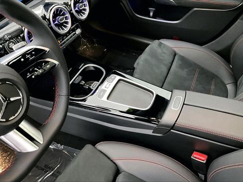 Used 2026 Mercedes-Benz CLA 250 image 14