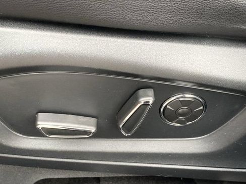 Used 2020 Ford Explorer ST w/ ST Street Pack AWD/4WD image 18