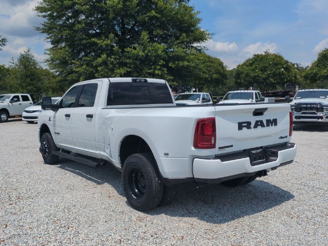 New 2026 RAM 3500 Big Horn AWD/4WD image 3