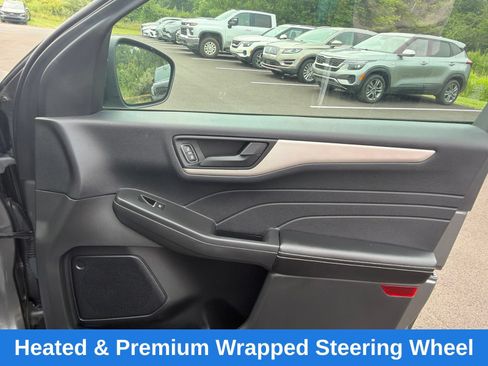 Used 2022 Ford Escape SE w/ Convenience Package AWD/4WD image 24