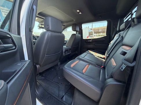 Used 2023 GMC Sierra 1500 AT4 w/ AT4 Premium Package image 7