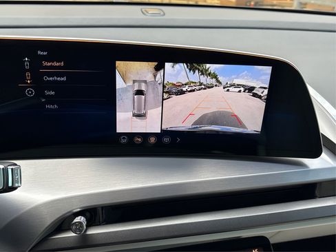 Certified 2026 Cadillac Vistiq Luxury image 25