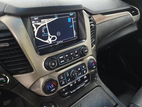 Used 2020 GMC Yukon XL Denali w/ Open Road Package AWD/4WD image 10