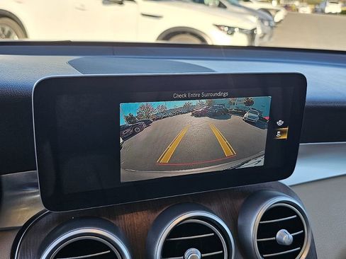 Used 2020 Mercedes-Benz GLC 300 image 37
