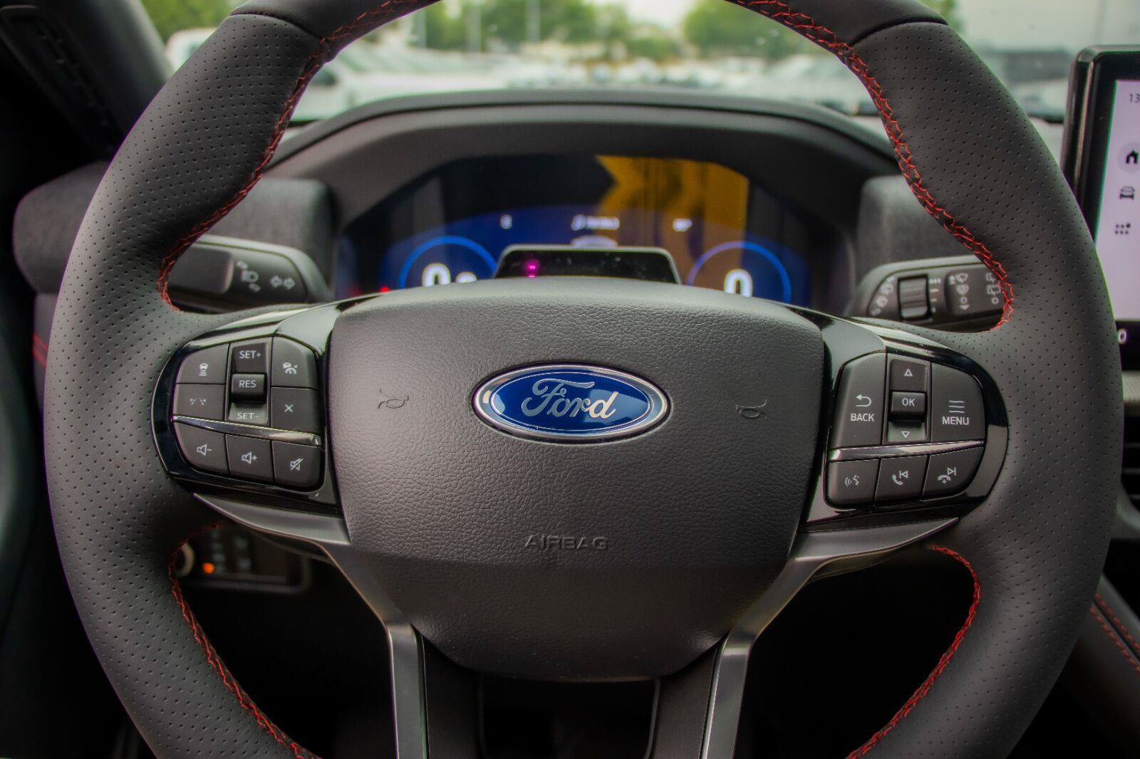 New 2027 Ford Explorer ST-Line w/ ST-Line Street Pack RWD image 9