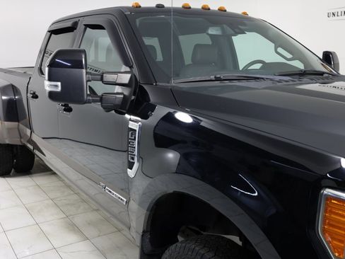 Used 2017 Ford F350 King Ranch image 39