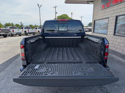 Used 2022 Nissan Frontier SV AWD/4WD image 22