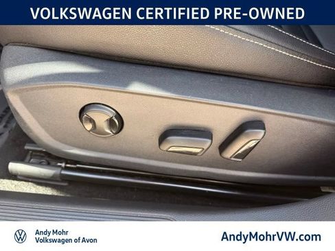 Used 2024 Volkswagen Jetta SE FWD image 13