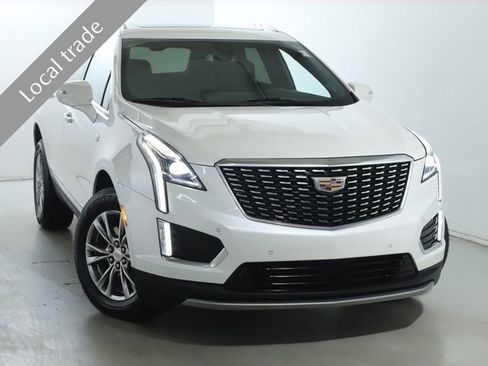 Used 2022 Cadillac XT5 Premium Luxury image 2
