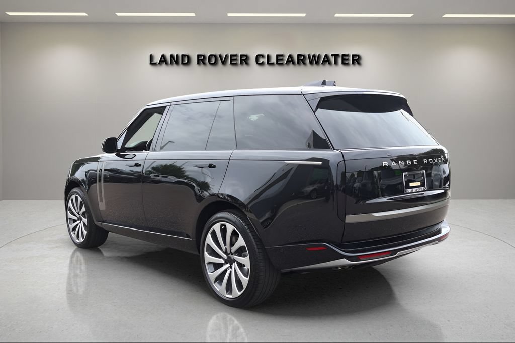 New 2026 Land Rover Range Rover Long Wheelbase SE AWD/4WD image 3