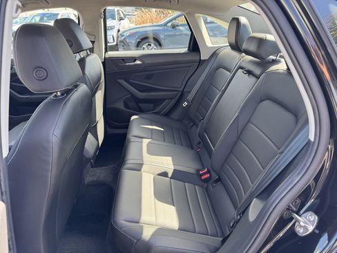 Used 2024 Volkswagen Jetta SE FWD image 30