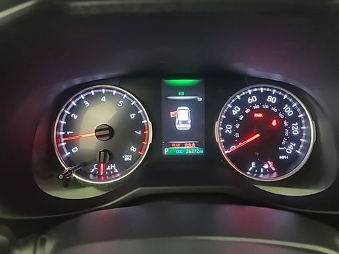 Used 2021 Toyota RAV4 LE FWD image 29