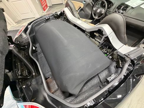 Used 2008 Saturn Sky Red Line RWD image 38