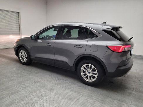 Used 2021 Ford Escape SE FWD image 3