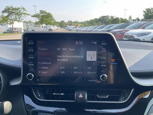 Certified 2020 Toyota C-HR LE FWD image 17