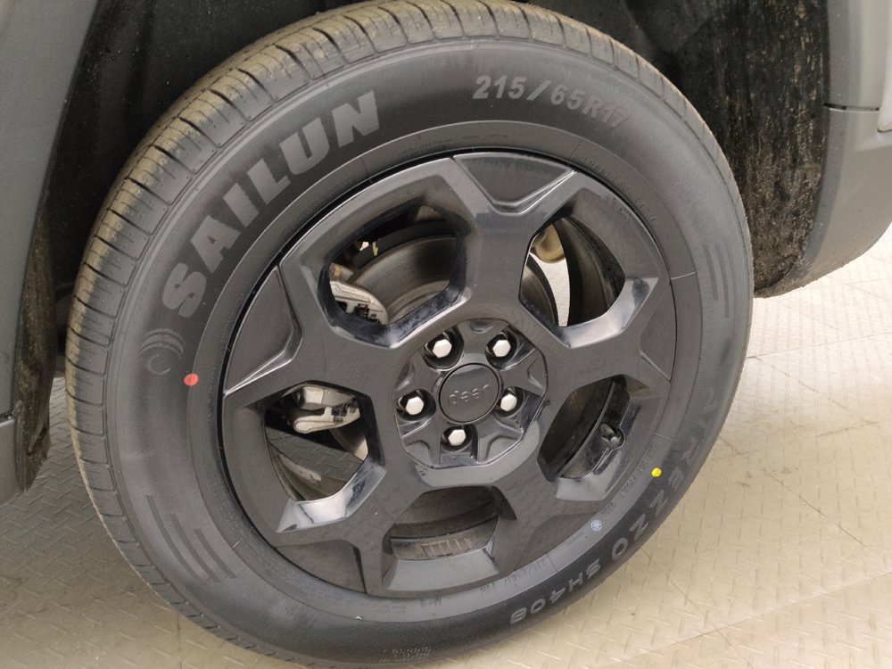 Used 2023 Jeep Compass Trailhawk AWD/4WD image 31