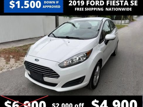 Used 2019 Ford Fiesta SE FWD image 1