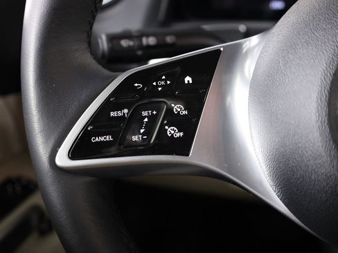 Certified 2026 Mercedes-Benz GLB 250 4MATIC image 13