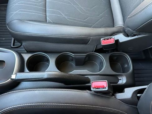 Used 2022 Chevrolet Trax LT w/ Driver Confidence Package image 23