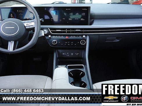 Used 2025 Hyundai Sonata SEL FWD image 15