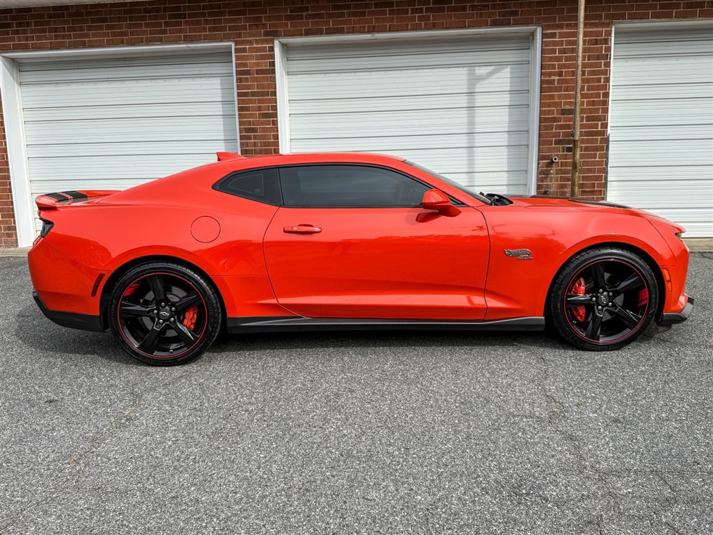 Used 2018 Chevrolet Camaro SS w/ Hot Wheels Edition RWD image 31