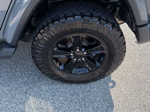 Used 2021 Jeep Wrangler Unlimited Sahara AWD/4WD image 37