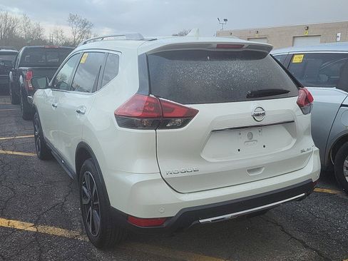 Used 2020 Nissan Rogue SL w/ Premium Package AWD/4WD image 8