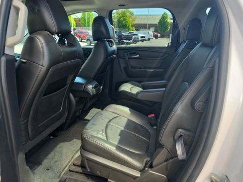 Used 2017 GMC Acadia Limited SLT AWD/4WD image 9
