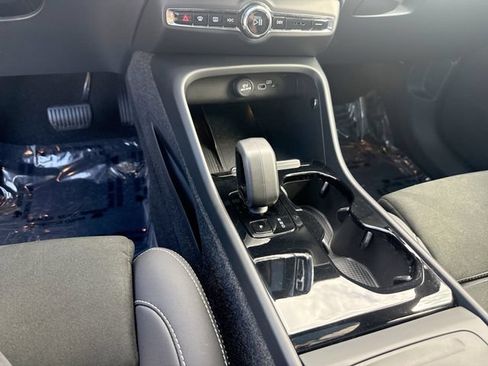 Certified 2023 Volvo C40 P8 Recharge Ultimate AWD/4WD image 25