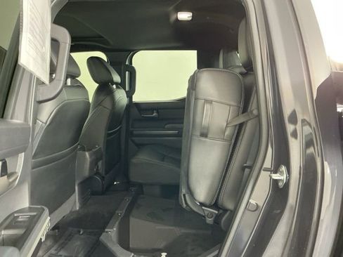 Used 2024 Toyota Tacoma TRD Off-Road image 28
