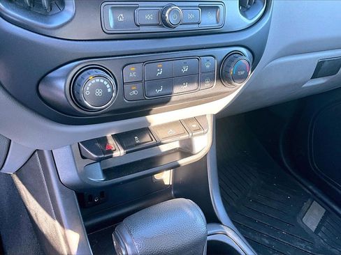 Used 2019 GMC Canyon 2WD Crew Cab w/ Convenience Package image 24