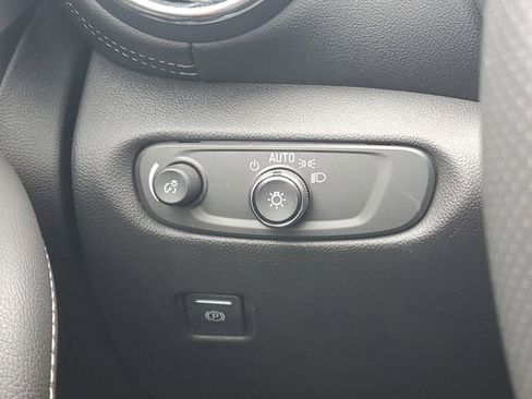 Certified 2023 Chevrolet Blazer LT w/ Convenience Package image 19