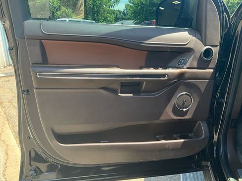 Used 2024 Ford Expedition Max King Ranch AWD/4WD image 17