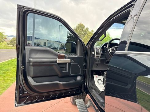 Certified 2017 Ford F150 Platinum w/ Equipment Group 701A Luxury AWD/4WD image 10
