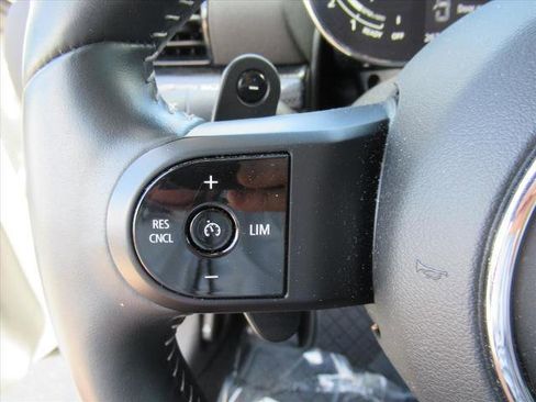 Used 2022 MINI Cooper Clubman S w/ Signature Upholstery Package FWD image 24