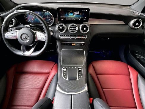 Used 2023 Mercedes-Benz GLC 300 4MATIC Coupe image 16