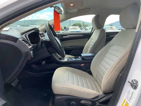 Used 2018 Ford Fusion S image 9