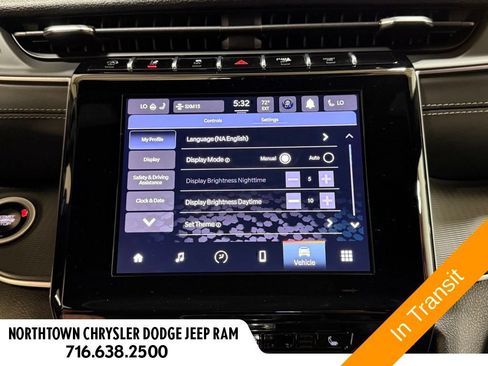 Used 2025 Jeep Grand Cherokee Laredo X w/ Luxury Tech Group I AWD/4WD image 15