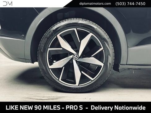 Used 2024 Volkswagen ID.4 Pro S AWD/4WD image 39