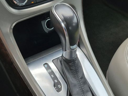 Used 2013 Buick Verano FWD image 12