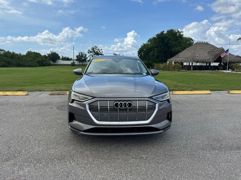 Used 2019 Audi e-tron Premium Plus AWD/4WD image 2