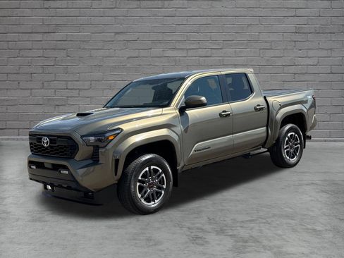 Used 2024 Toyota Tacoma TRD Sport AWD/4WD image 2