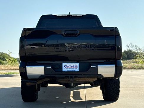 Used 2024 Toyota Tundra Limited AWD/4WD image 8