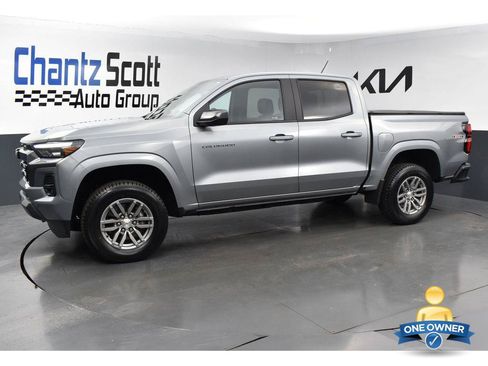 Used 2024 Chevrolet Colorado LT w/ LT Convenience Package III AWD/4WD image 2