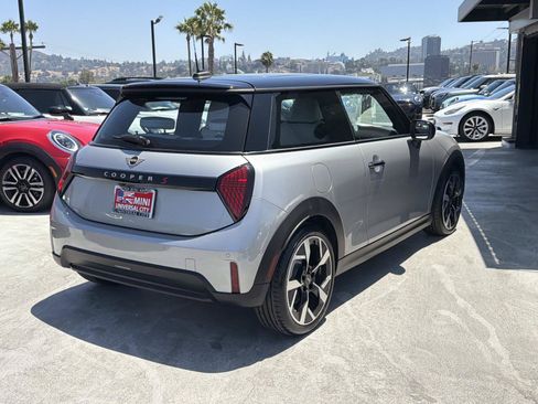 Used 2026 MINI Cooper S FWD image 3