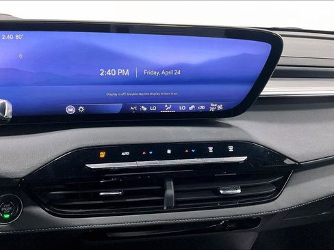 Used 2025 Buick Enclave Preferred FWD image 29
