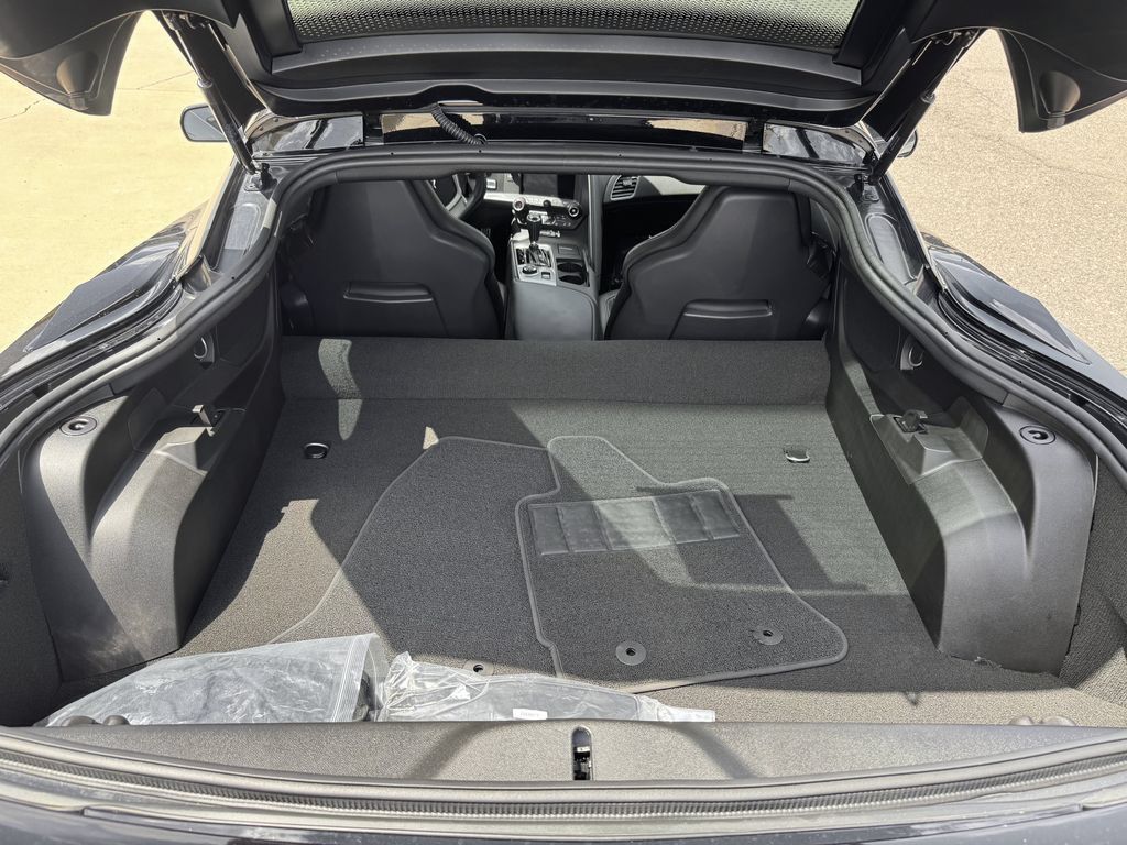 Used 2019 Chevrolet Corvette Grand Sport RWD image 9