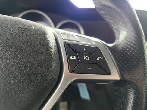 Used 2013 Mercedes-Benz C 250 Sedan image 29