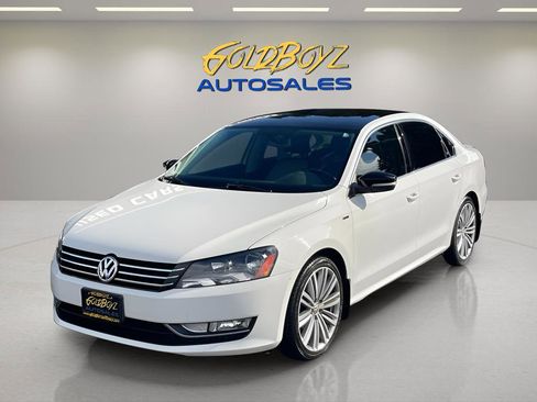 Used 2015 Volkswagen Passat 1.8T Sport image 8