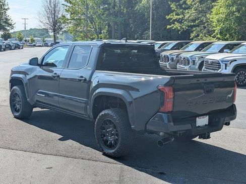 Used 2024 Toyota Tacoma SR5 RWD image 5